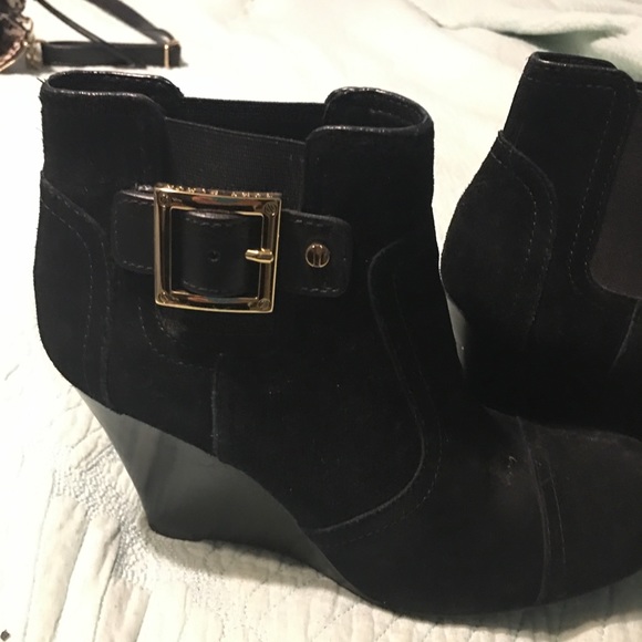 Tory Burch Suede ankle black boots - Picture 2 of 7